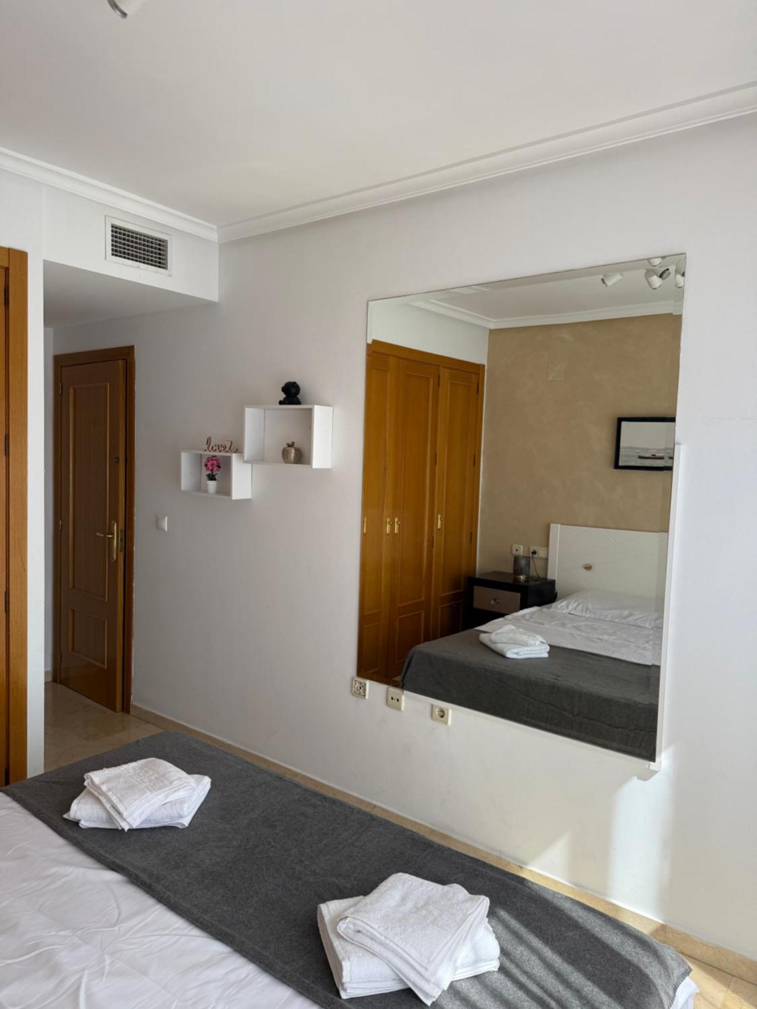 Beautifull Apartment In เบนิดอร์ม ภายนอก รูปภาพ